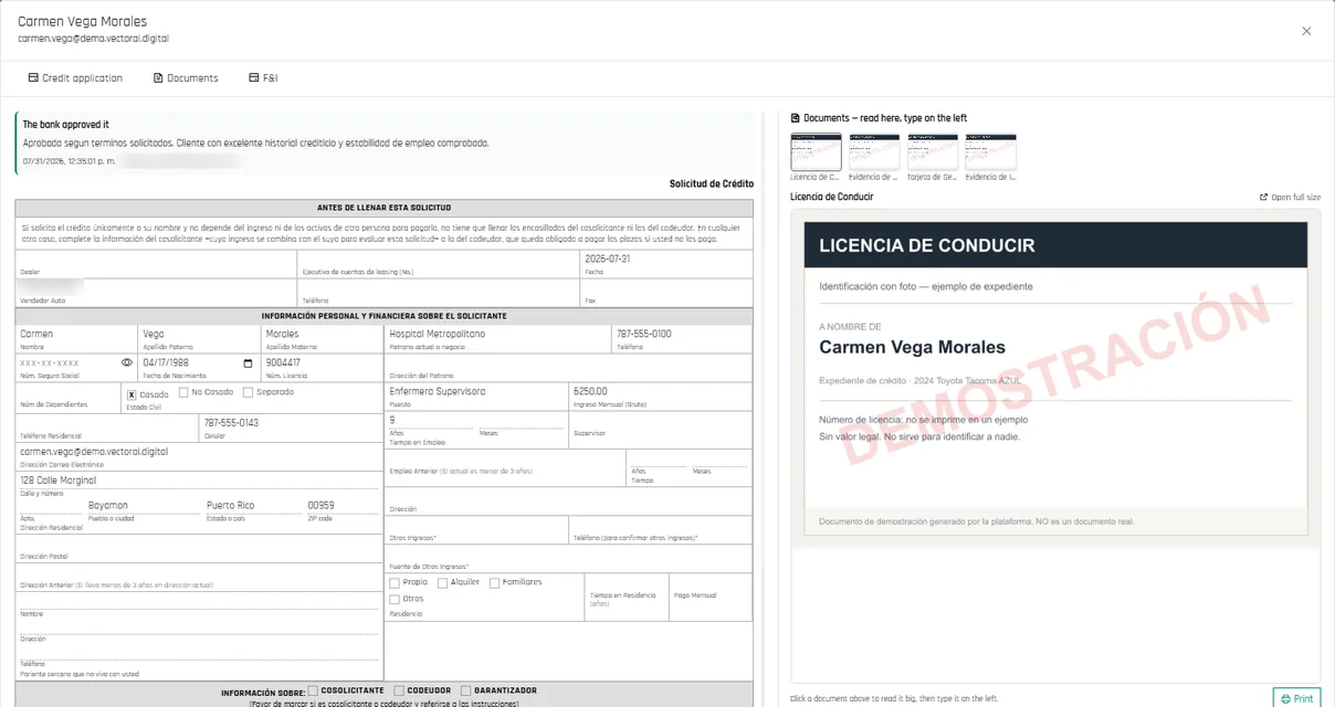 Solicitud de crédito del dealer, tema claro